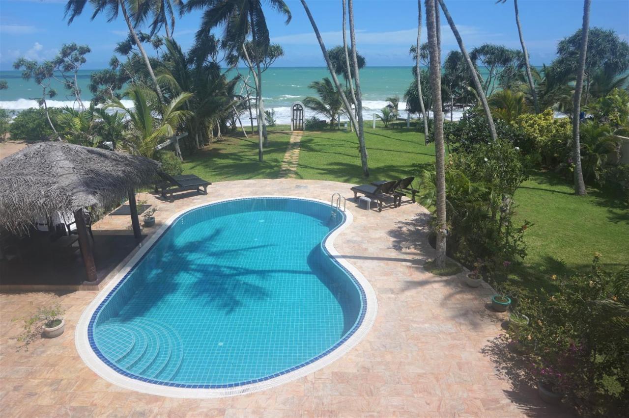 Lanka Beach Bungalows Tangalle Bagian luar foto