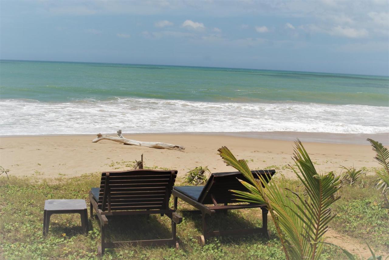 Lanka Beach Bungalows Tangalle Bagian luar foto